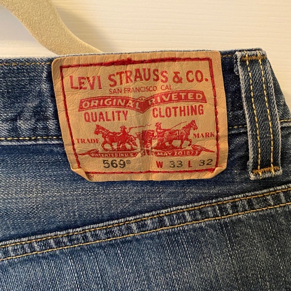Weekend Sale! Hipster Levis 569 Loose Straight with authentic holes in the knees - Picture 3 of 7